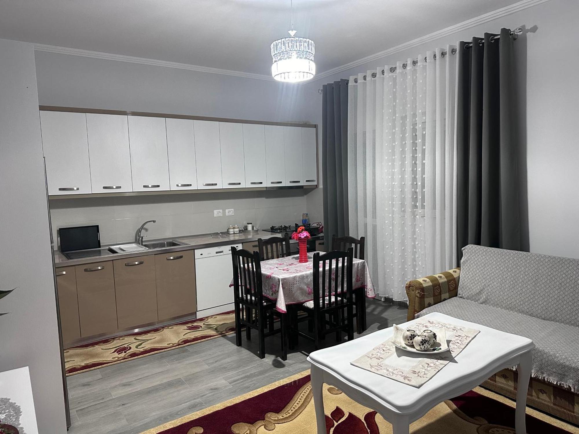 Erdi'S Home เบราท ภายนอก รูปภาพ